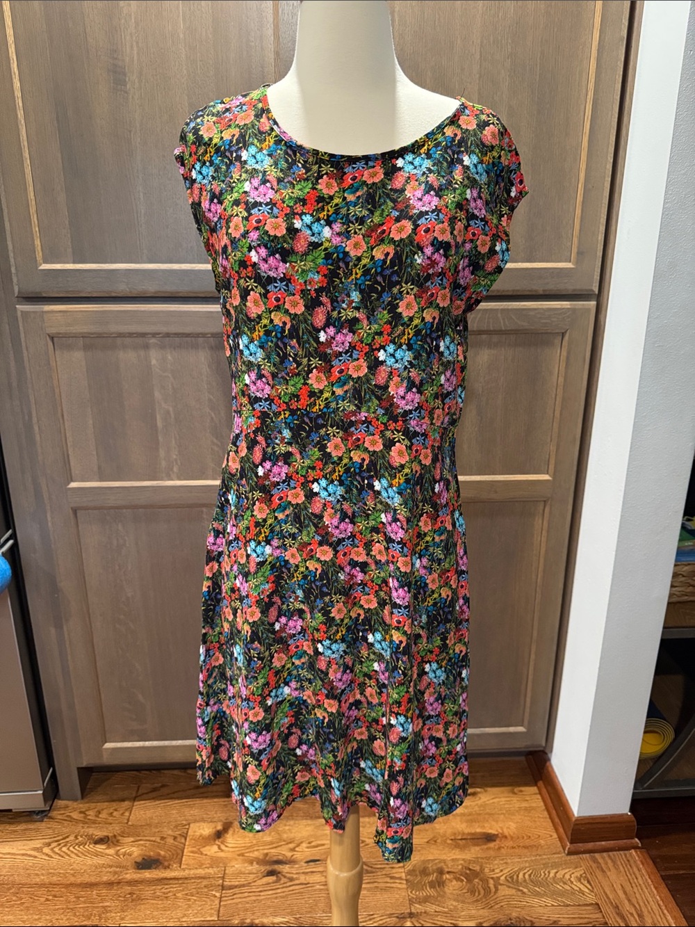 Apropos- flower pattern dress